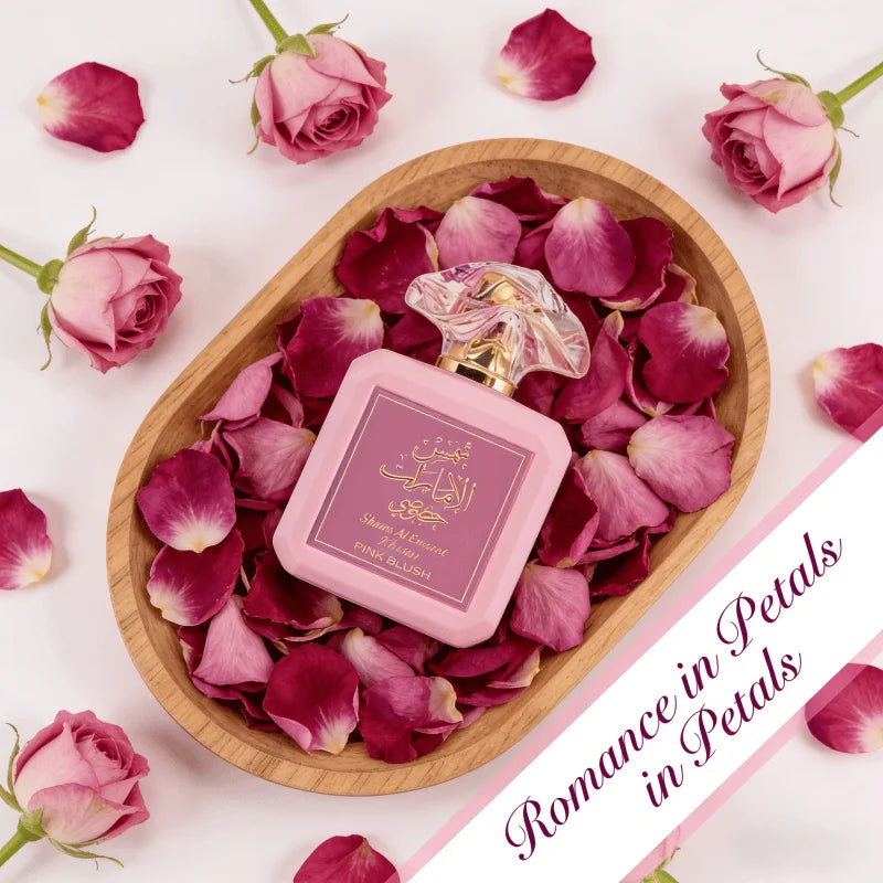 Shams Al Emarat Khususi Pink Blush EDP 100ml, flacon rose élégant, parfum idéal pour les moments quotidiens et romantiques